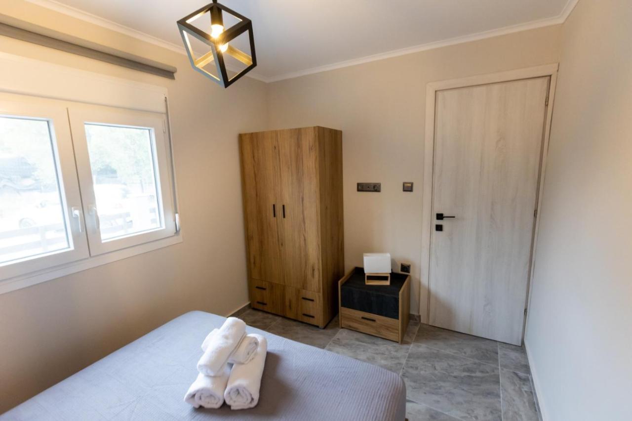 K&M Villas Nea Kallikrateia Bagian luar foto