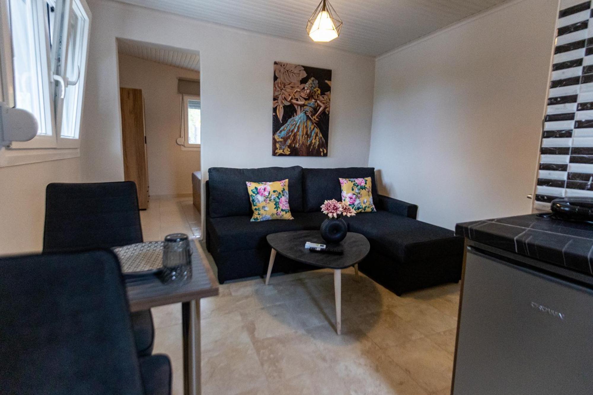 K&M Villas Nea Kallikrateia Bagian luar foto