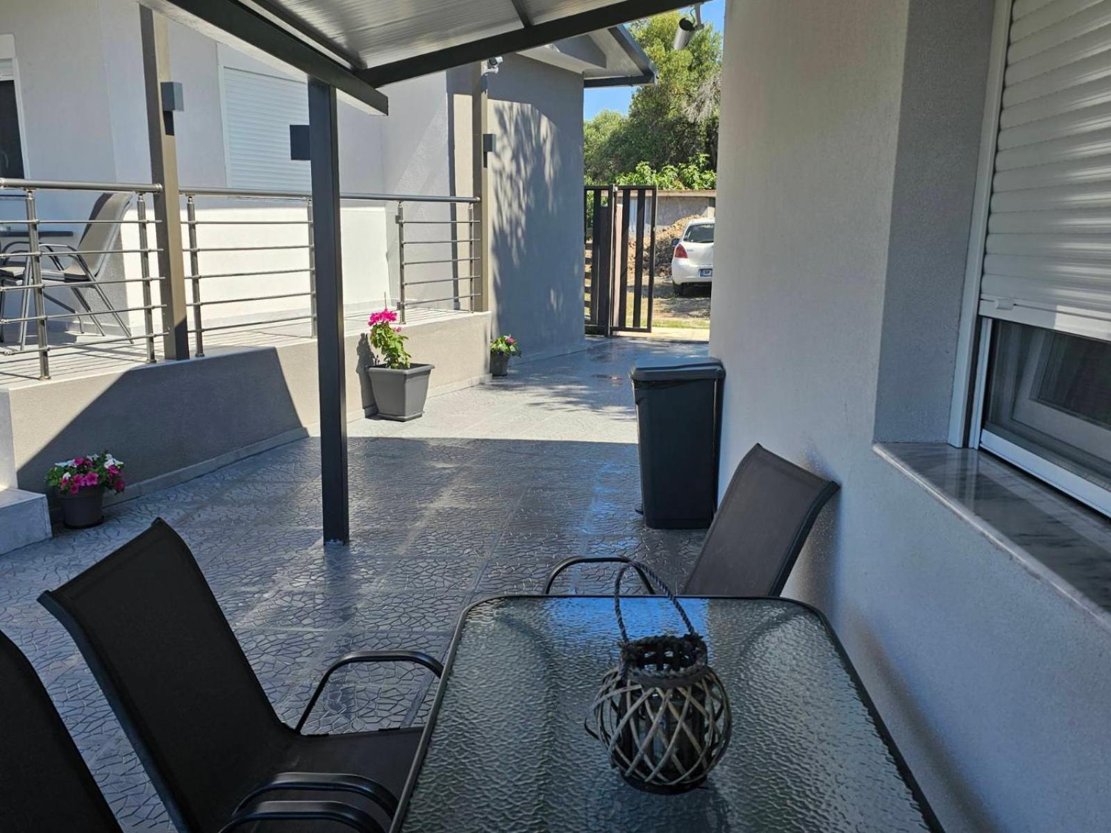 K&M Villas Nea Kallikrateia Bagian luar foto