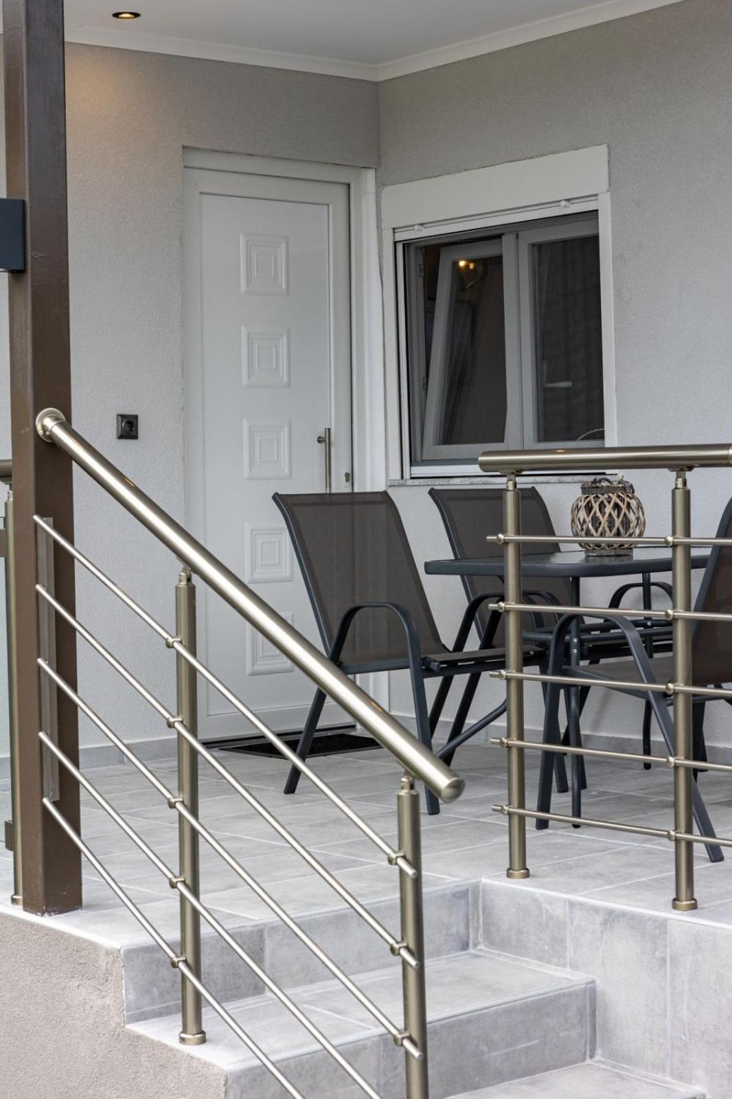 K&M Villas Nea Kallikrateia Bagian luar foto