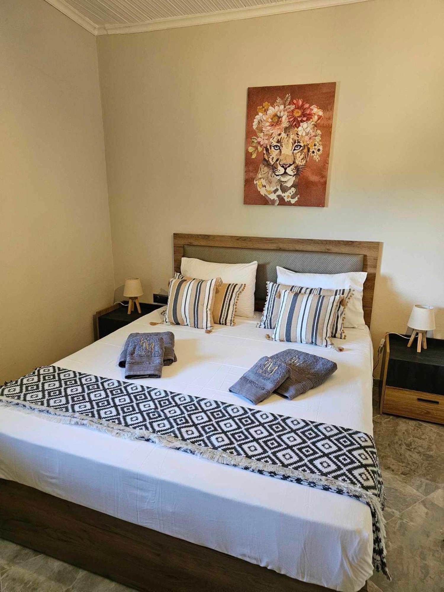 K&M Villas Nea Kallikrateia Bagian luar foto
