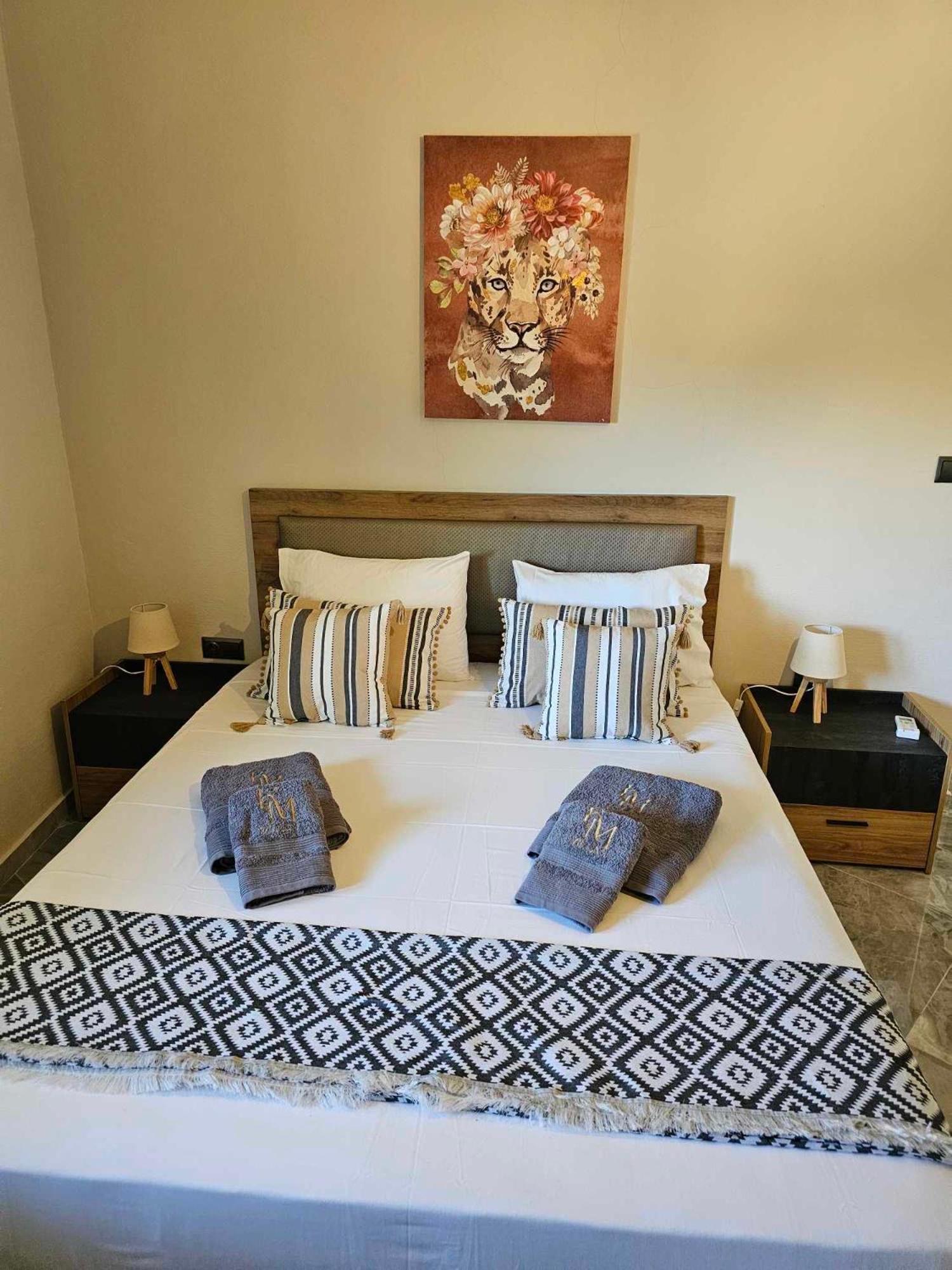K&M Villas Nea Kallikrateia Bagian luar foto
